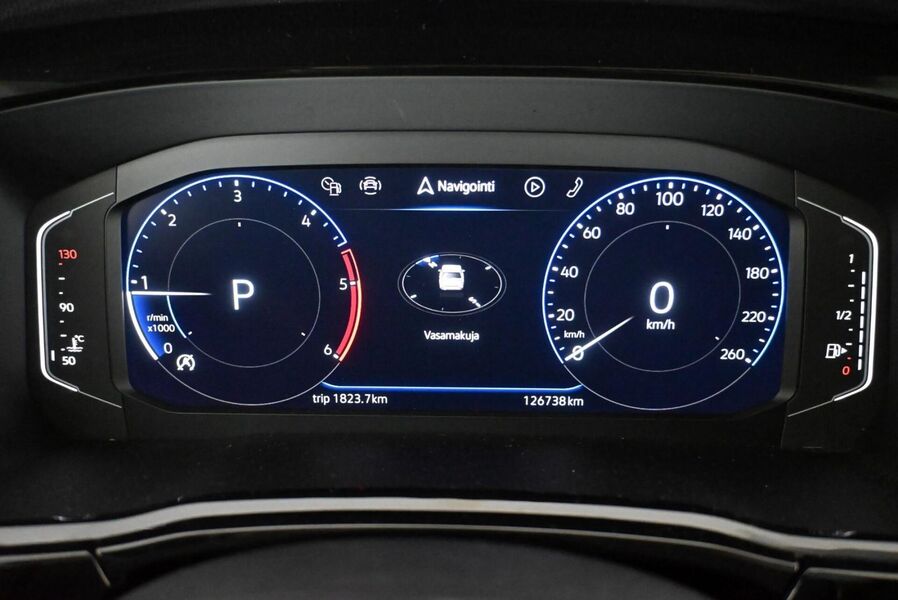 Volkswagen Touran vaihtoauto