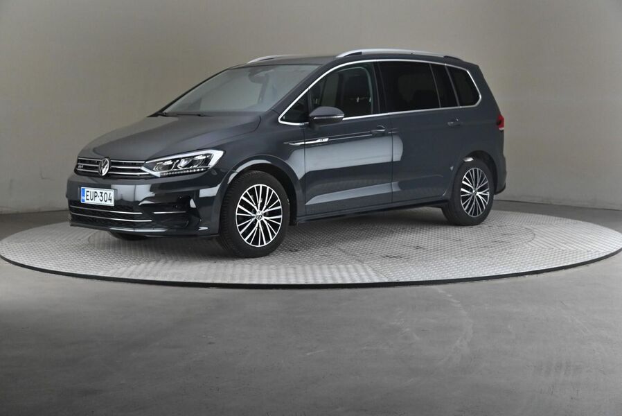 Volkswagen Touran vaihtoauto