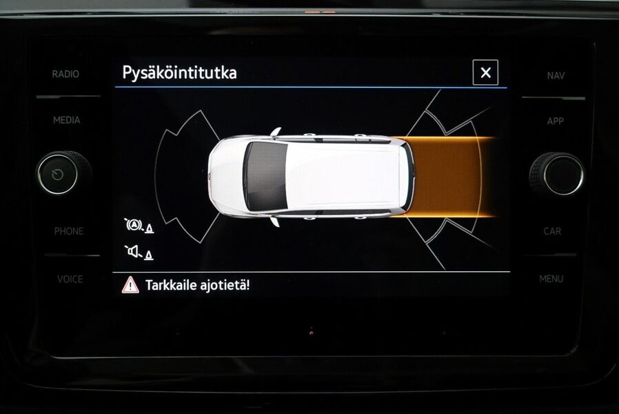 Volkswagen Touran vaihtoauto