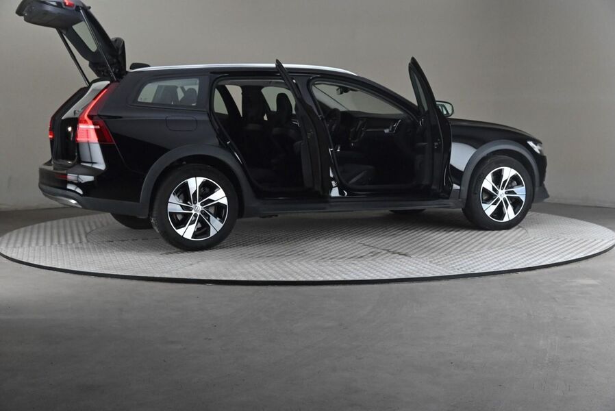 Volvo V60 Cross Country vaihtoauto