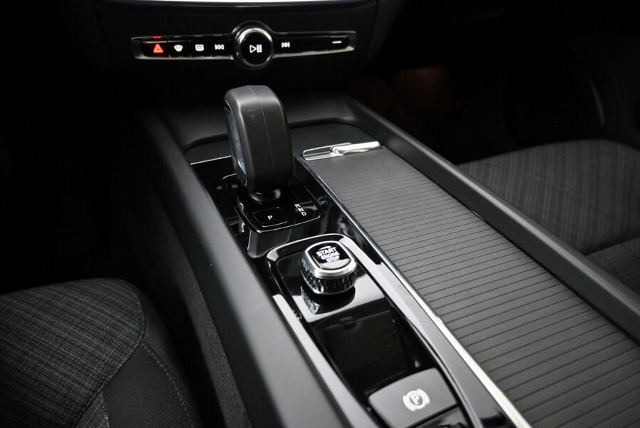 Volvo V60 Cross Country vaihtoauto