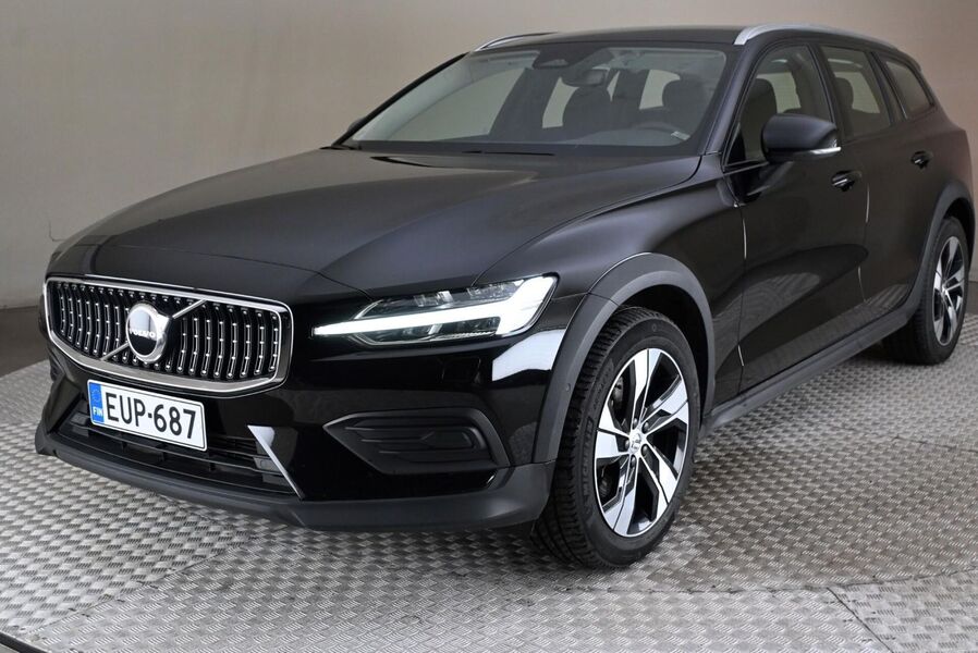 Volvo V60 Cross Country vaihtoauto