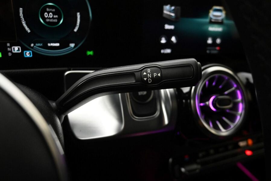 Mercedes-Benz EQB vaihtoauto