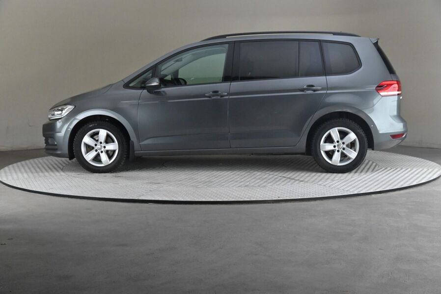 Volkswagen Touran vaihtoauto