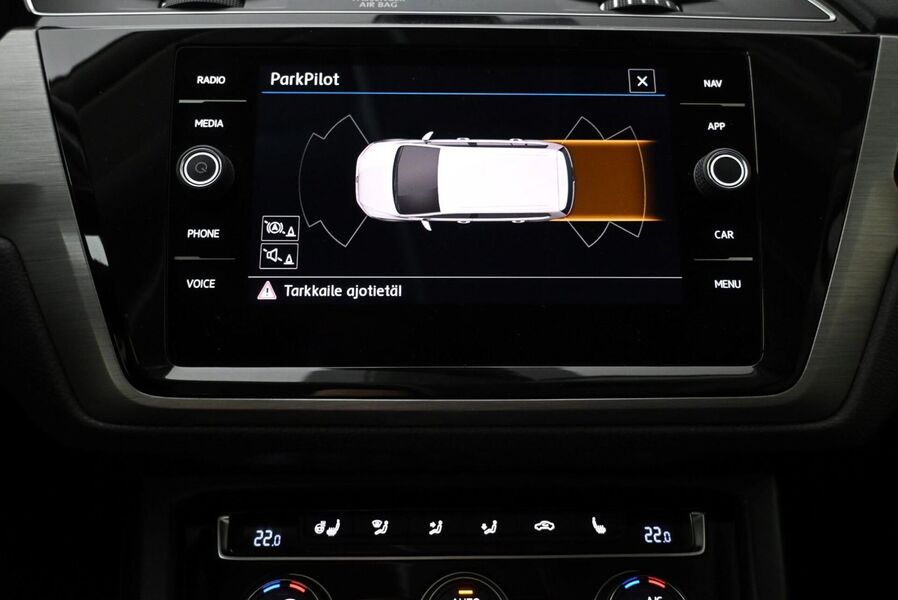 Volkswagen Touran vaihtoauto