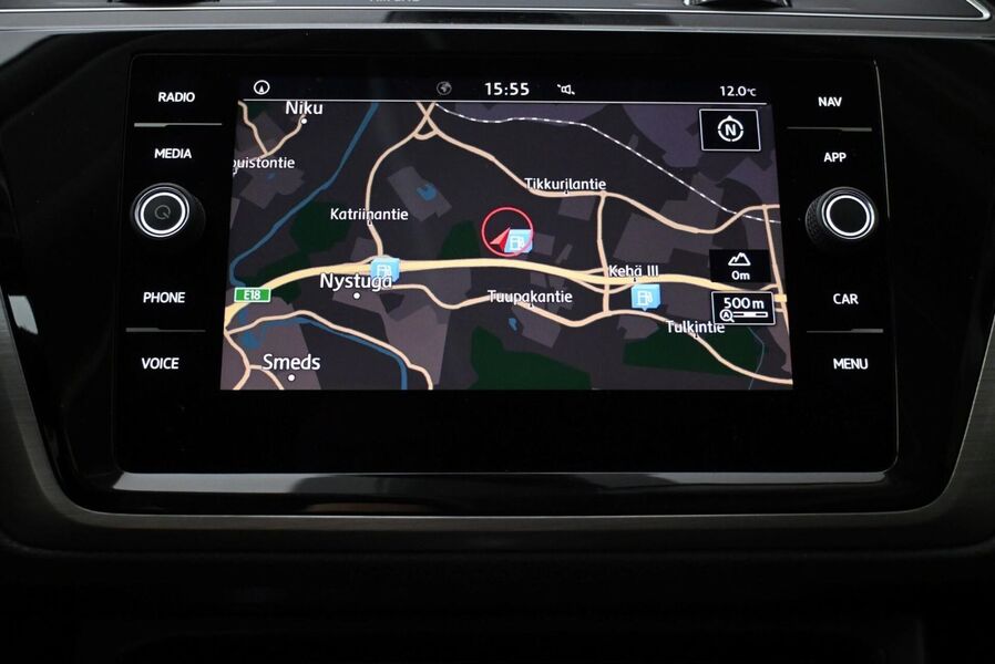 Volkswagen Touran vaihtoauto