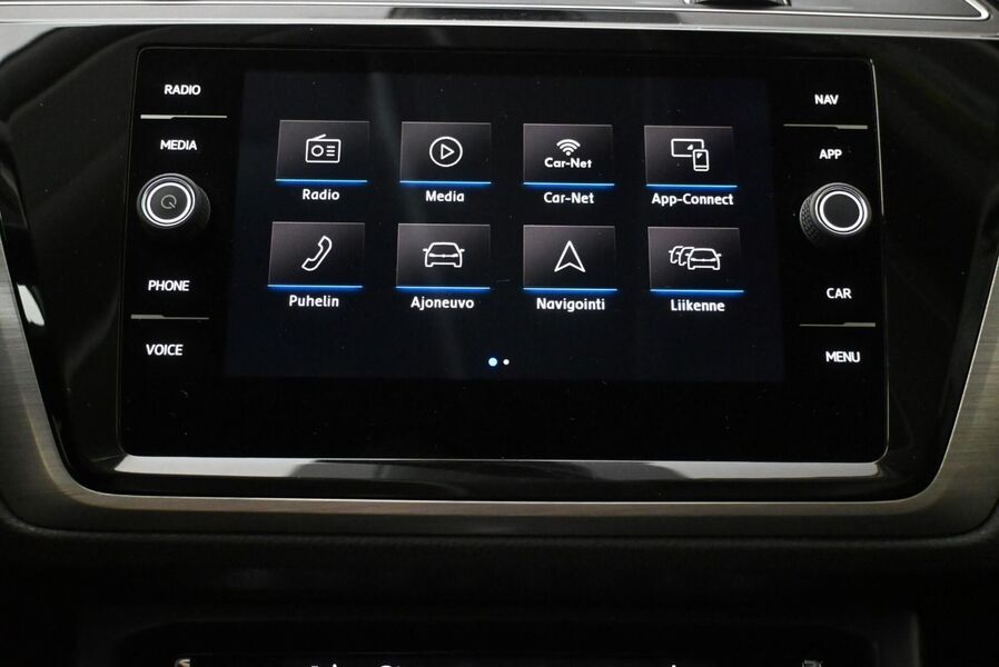 Volkswagen Touran vaihtoauto