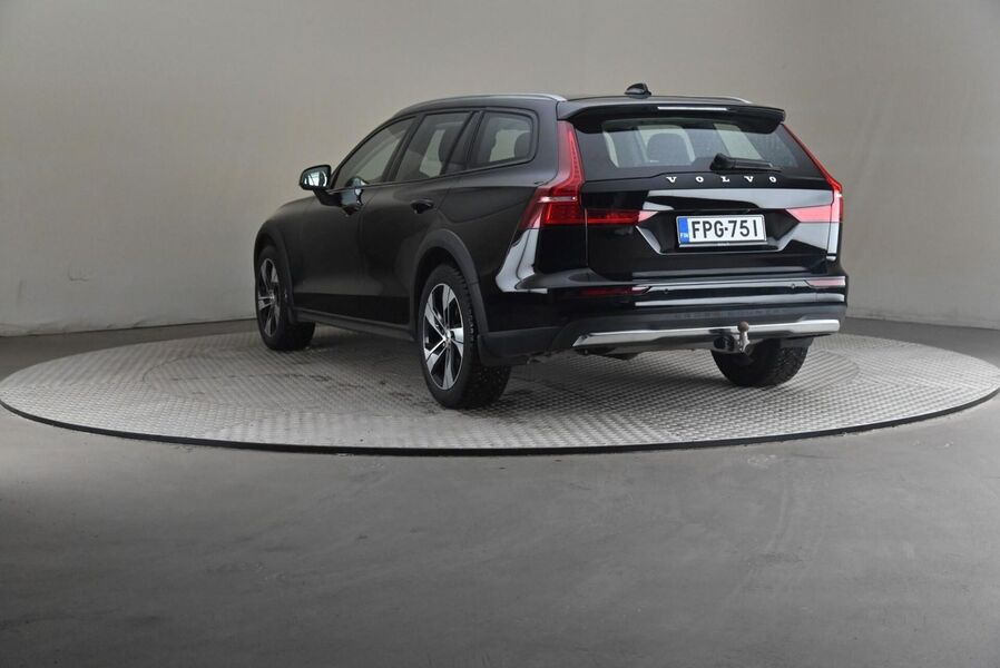 Volvo V60 Cross Country vaihtoauto