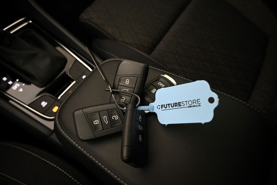 Skoda Karoq vaihtoauto