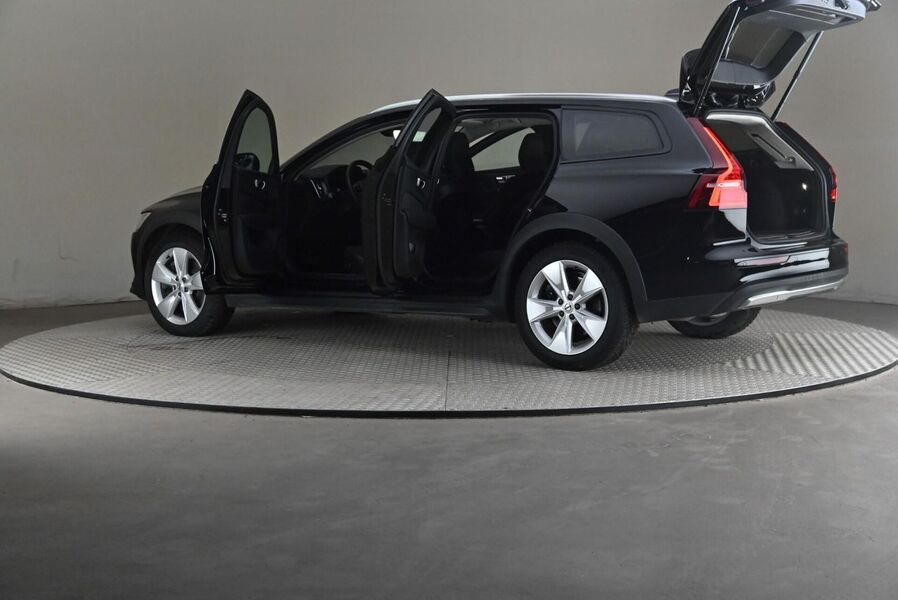 Volvo V60 Cross Country vaihtoauto