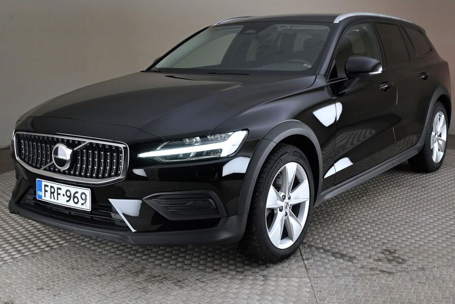 Volvo V60 Cross Country vaihtoauto