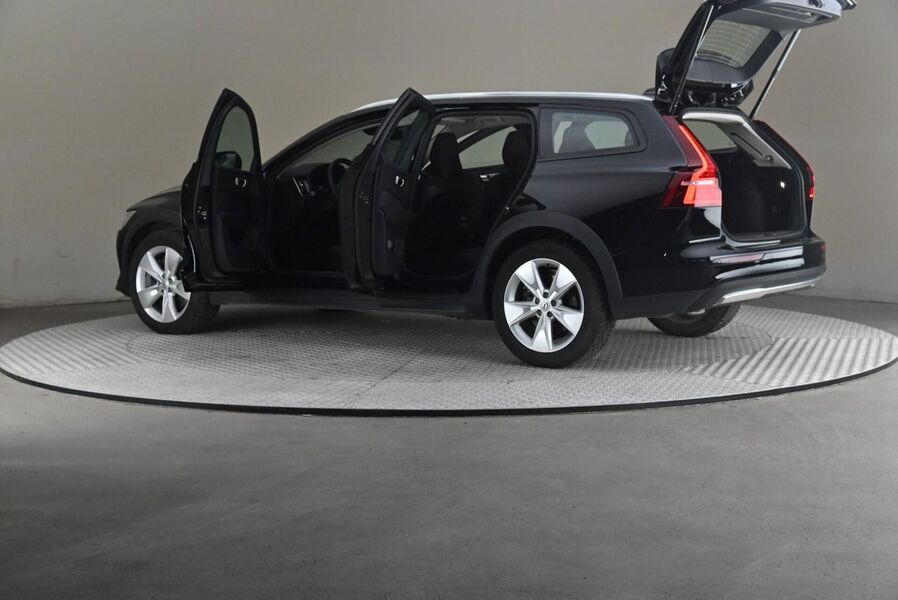Volvo V60 Cross Country vaihtoauto