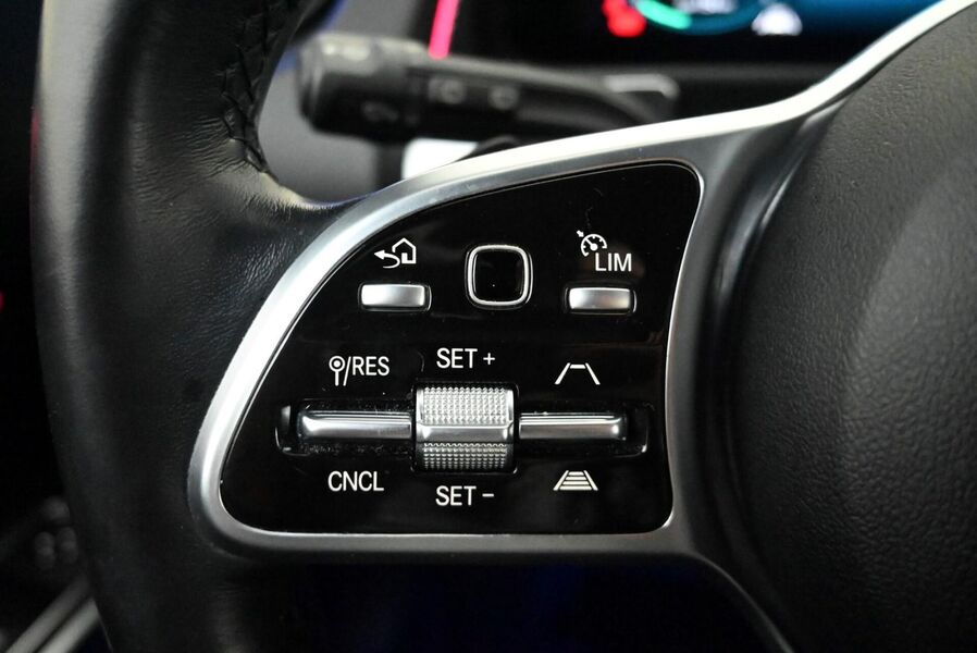 Mercedes-Benz EQB vaihtoauto