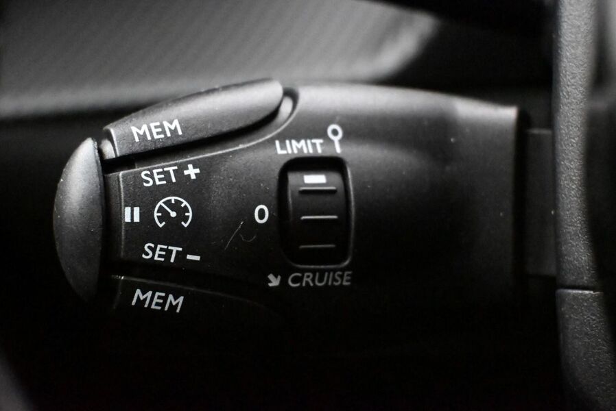 Peugeot 208 vaihtoauto