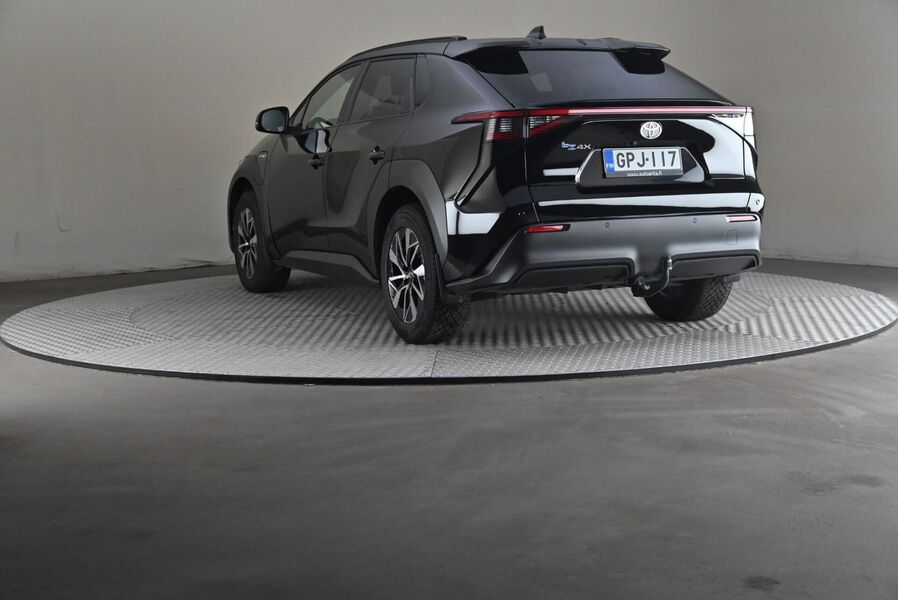 Toyota bZ4X vaihtoauto