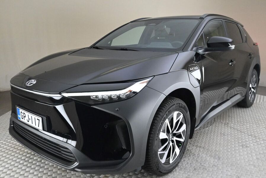 Toyota bZ4X vaihtoauto