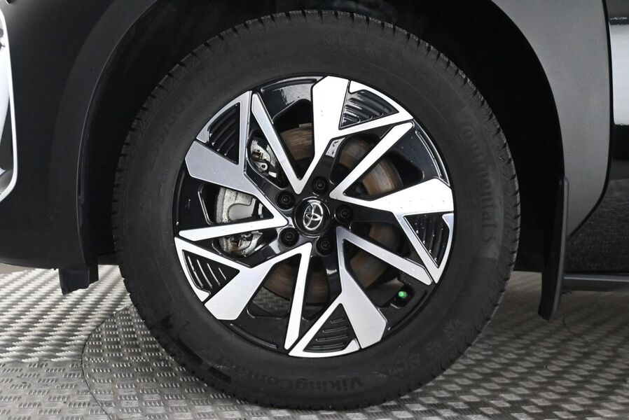 Toyota bZ4X vaihtoauto