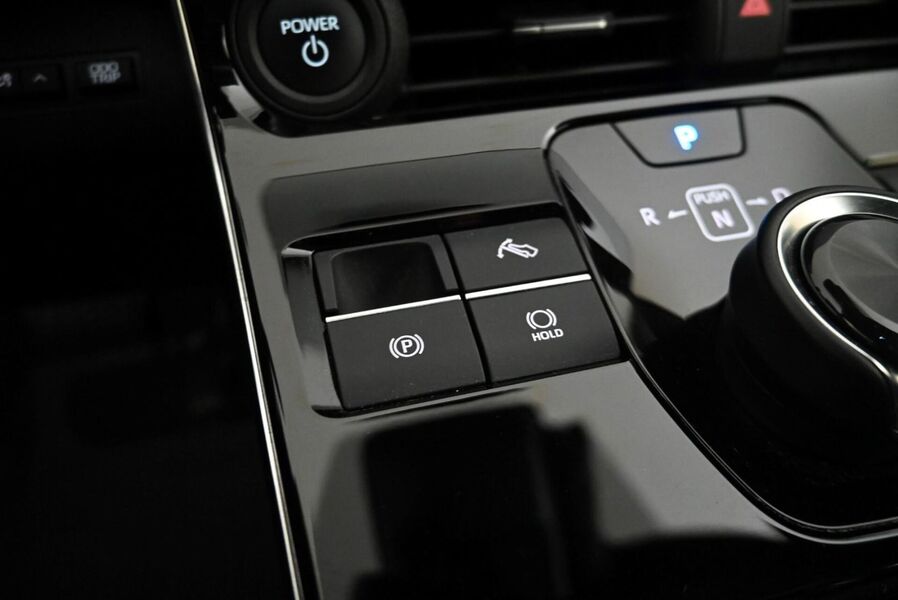 Toyota bZ4X vaihtoauto