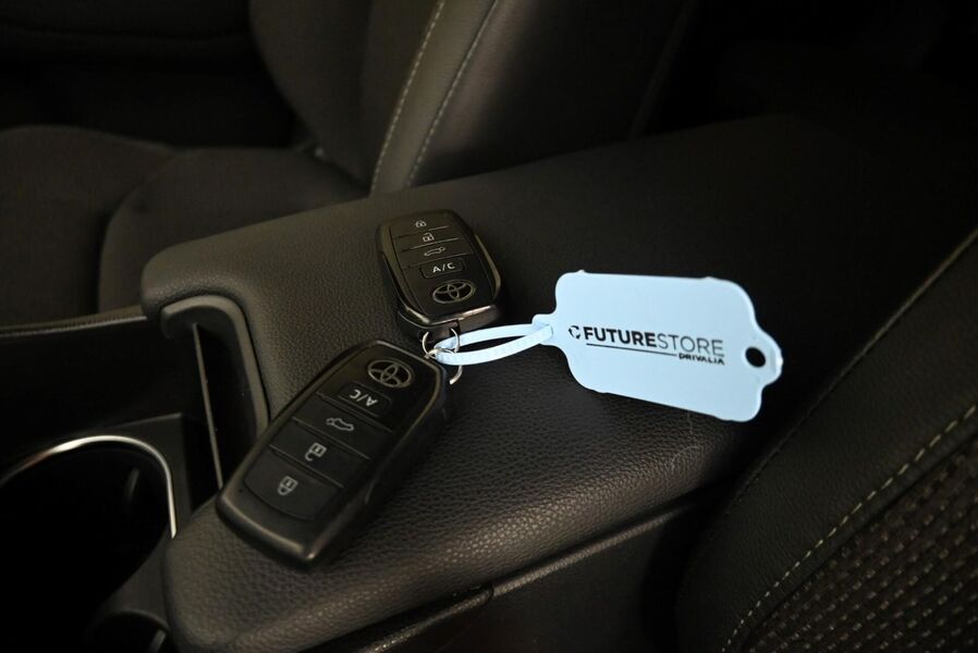 Toyota bZ4X vaihtoauto