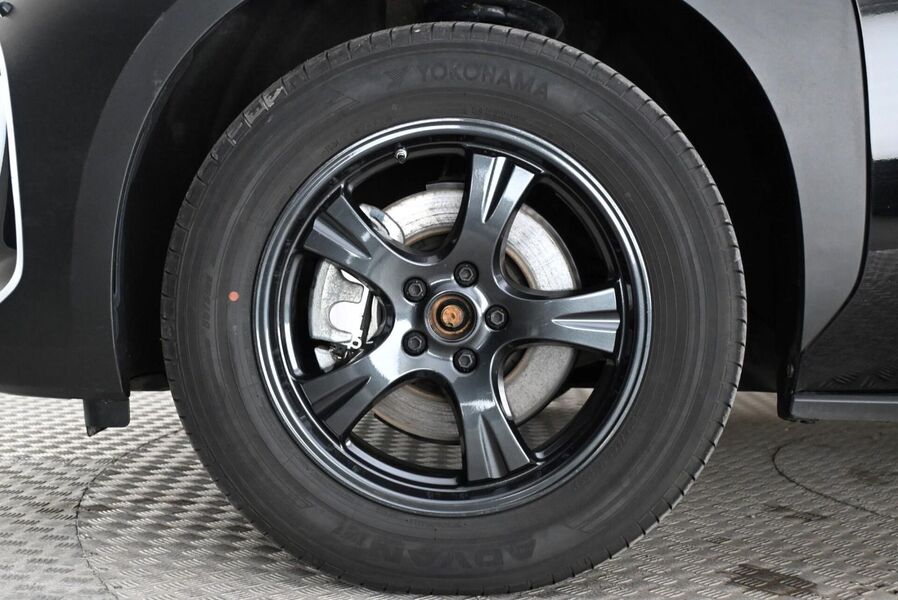 Toyota bZ4X vaihtoauto