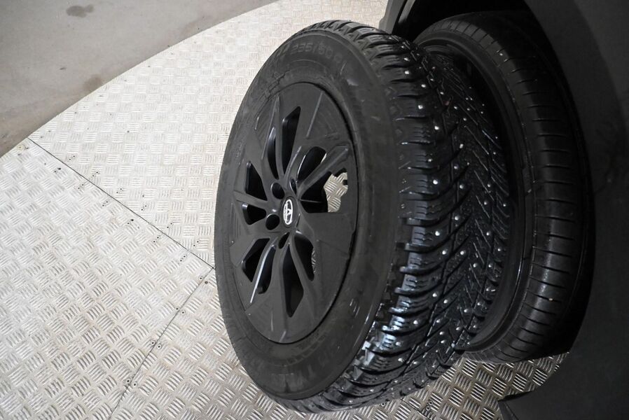 Toyota bZ4X vaihtoauto