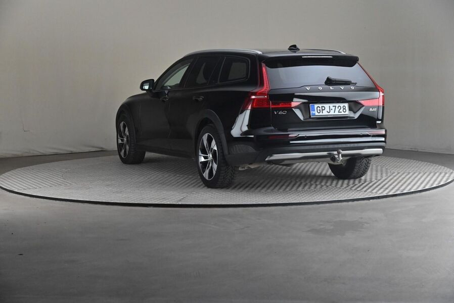 Volvo V60 Cross Country vaihtoauto