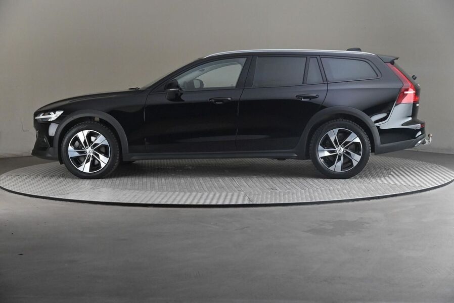 Volvo V60 Cross Country vaihtoauto