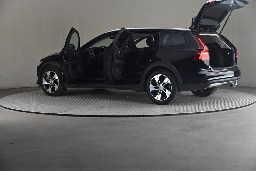 Volvo V60 Cross Country vaihtoauto