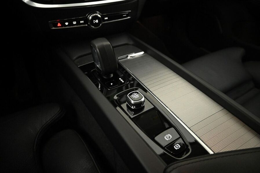 Volvo V60 Cross Country vaihtoauto