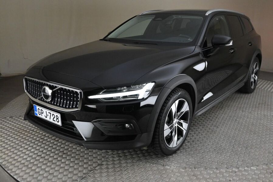 Volvo V60 Cross Country vaihtoauto