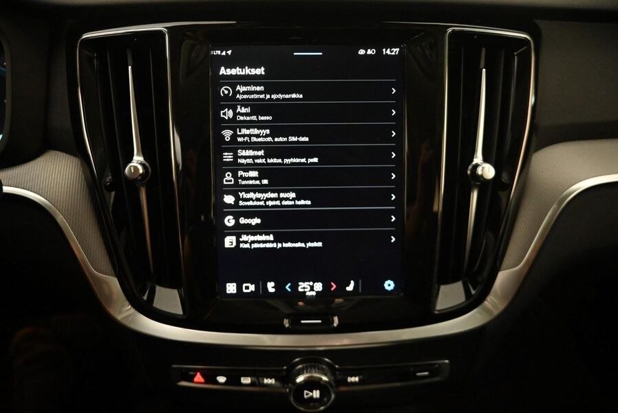 Volvo V60 Cross Country vaihtoauto