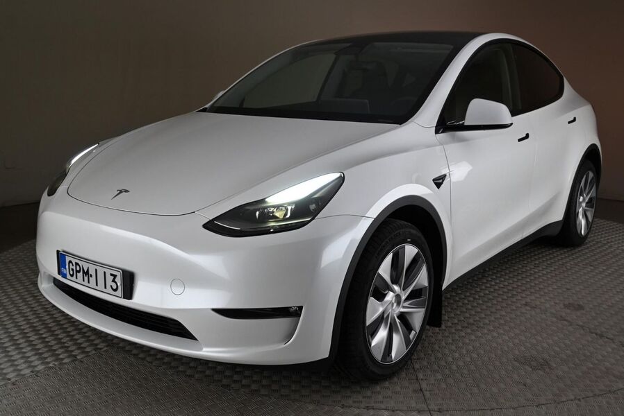 Tesla Model Y vaihtoauto