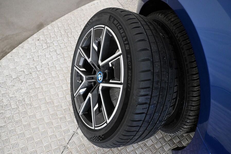 BMW i4 M50 vaihtoauto