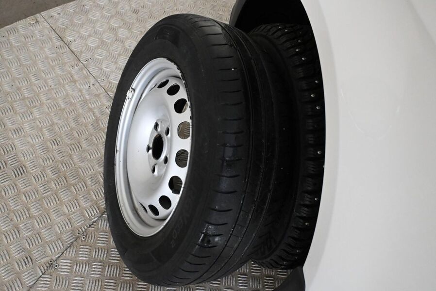 Volkswagen Caddy Maxi vaihtoauto