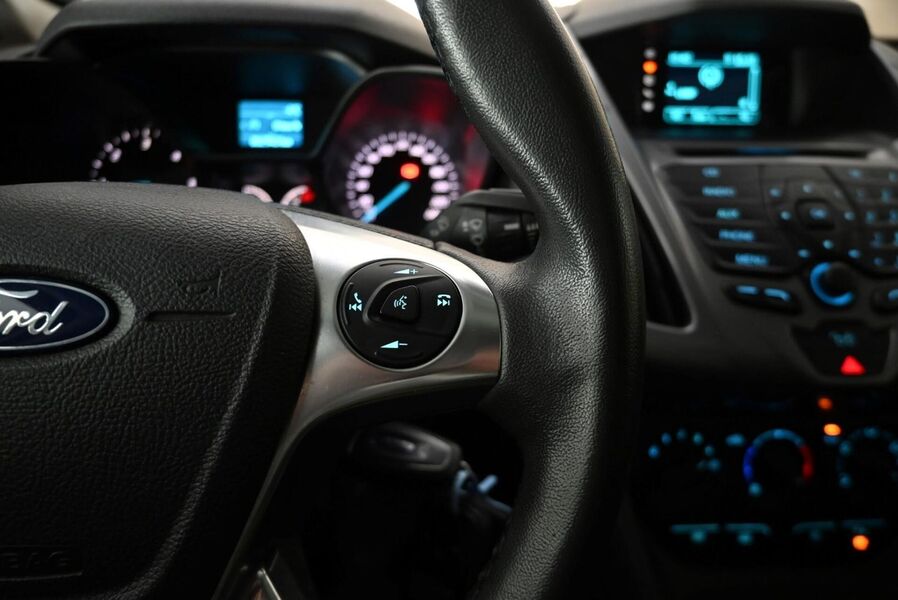 Ford Transit Connect vaihtoauto