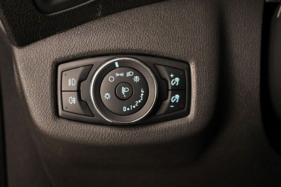 Ford Transit Connect vaihtoauto