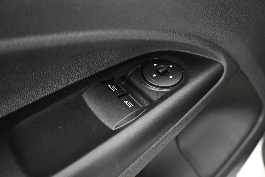 Ford Transit Connect vaihtoauto