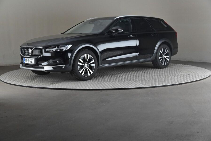 Volvo V90 Cross Country vaihtoauto
