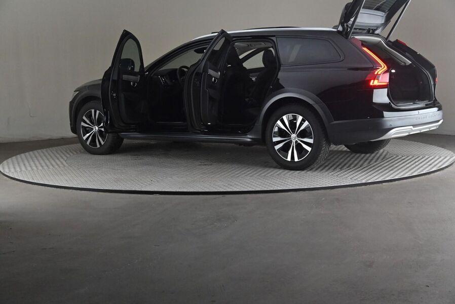 Volvo V90 Cross Country vaihtoauto