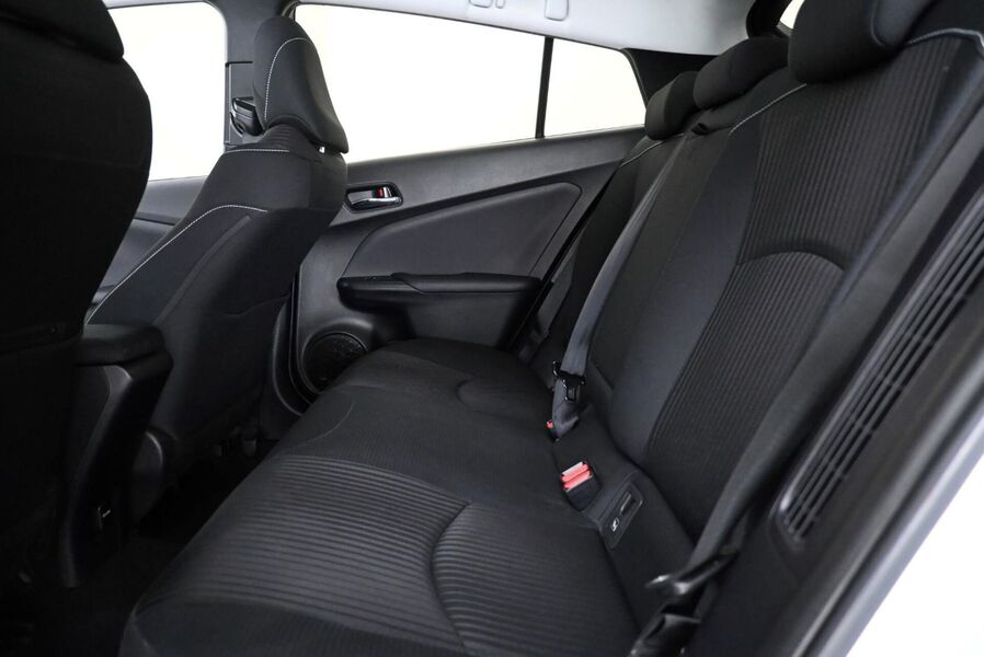 Toyota Prius Plug-in vaihtoauto