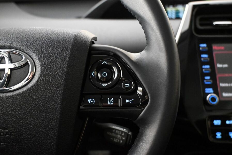 Toyota Prius Plug-in vaihtoauto