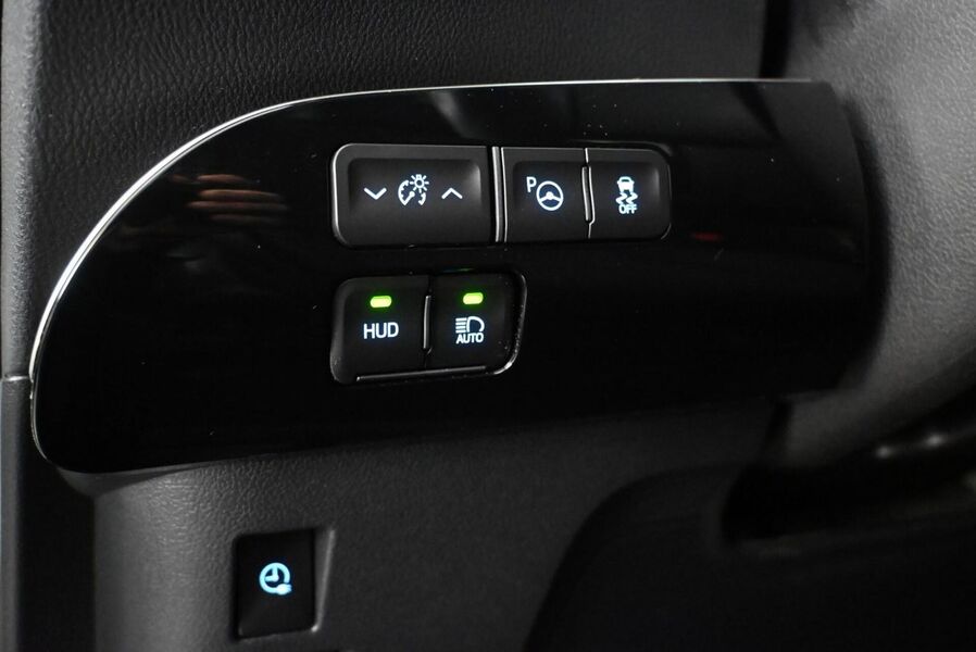 Toyota Prius Plug-in vaihtoauto