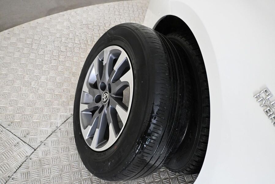 Toyota Prius Plug-in vaihtoauto