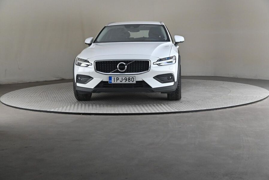 Volvo V60 Cross Country vaihtoauto