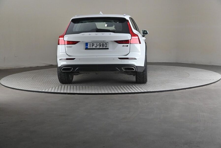 Volvo V60 Cross Country vaihtoauto