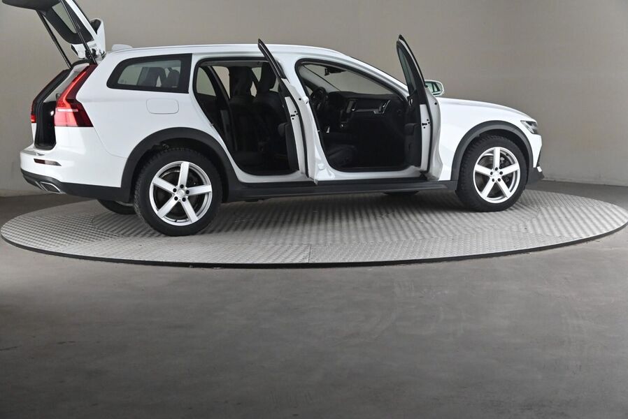 Volvo V60 Cross Country vaihtoauto