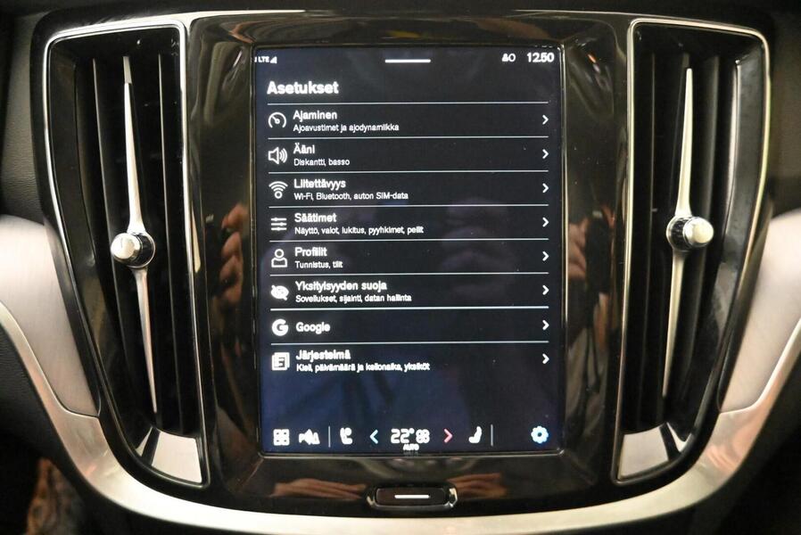 Volvo V60 Cross Country vaihtoauto