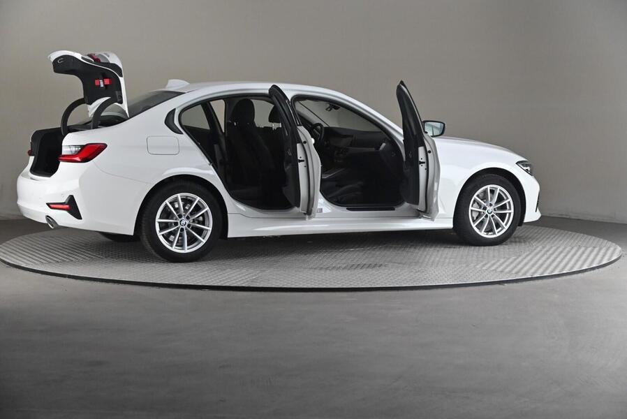 BMW 330 vaihtoauto