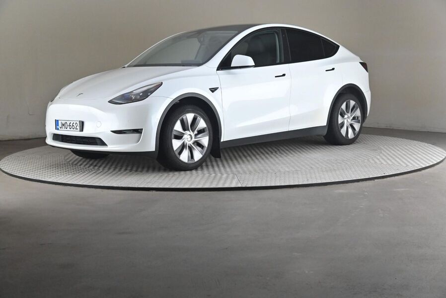 Tesla Model Y vaihtoauto