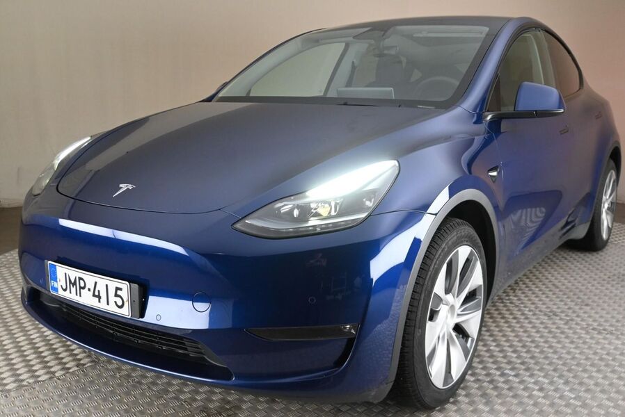 Tesla Model Y vaihtoauto